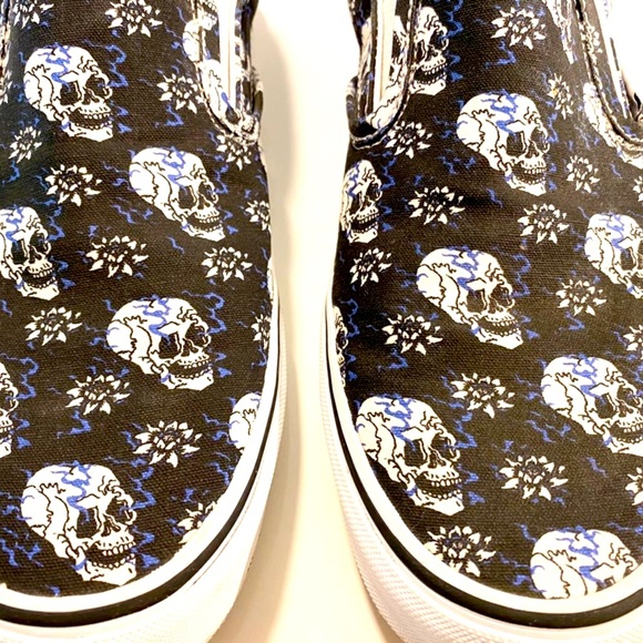 Men’s | Vans | Flash Skulls Classic Slip-On | Black/White/Blue | 11 - Picture 4 of 9